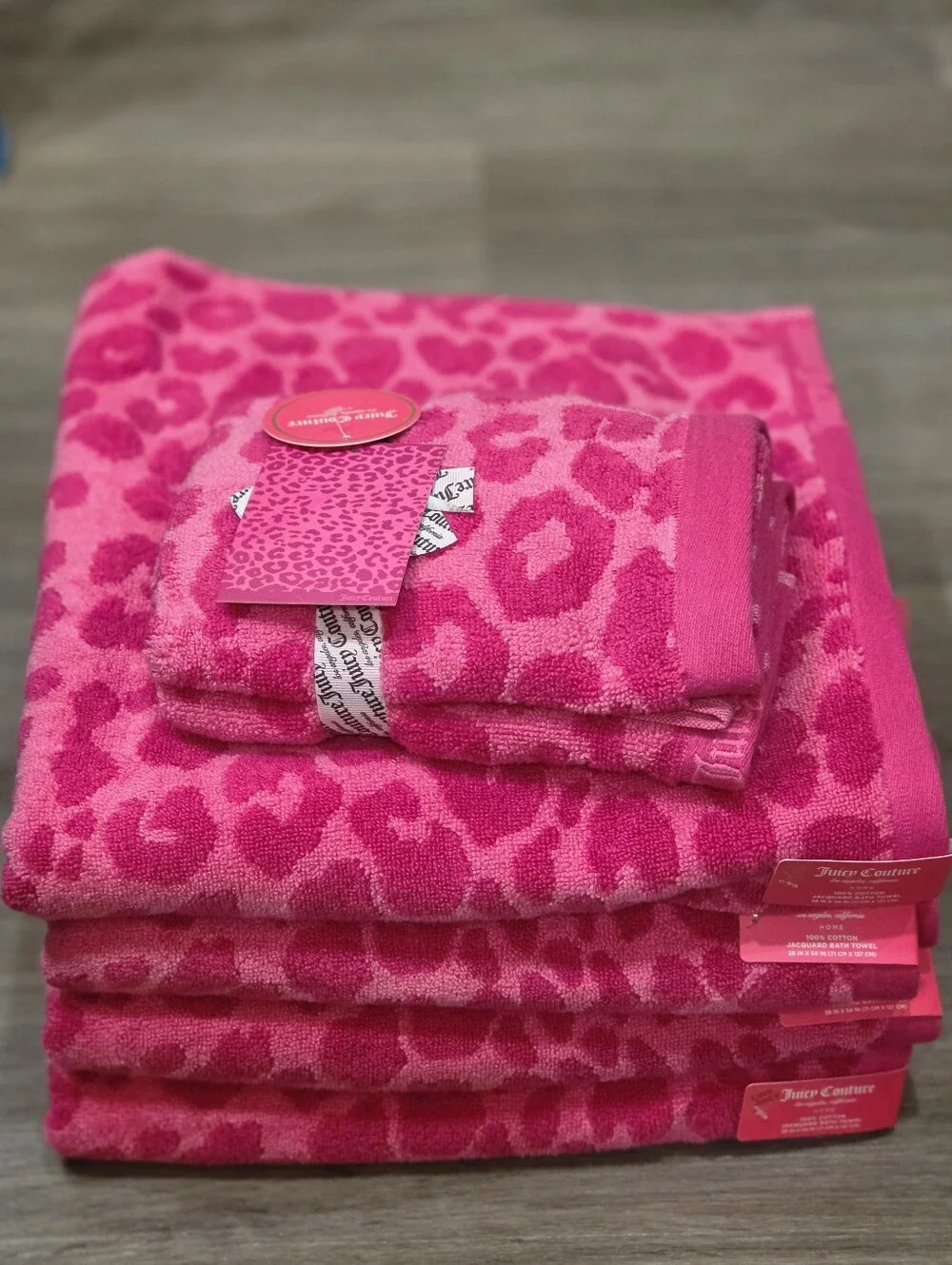 Juicy Couture Home Hot Pink Leopard Print 100% Cotton Jacquard Bath/Hand Towels